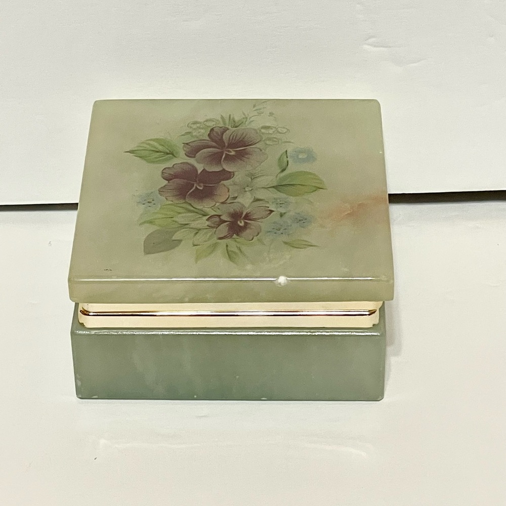 Genuine Alabaster Stone VTG Handcrafted Square Hinged Flower Trinket Box